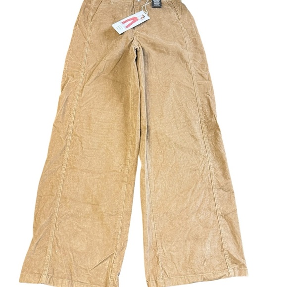 REgeneration by celebrity pink high rise wide leg corduroy pant size 9/29 NWT - Picture 1 of 3